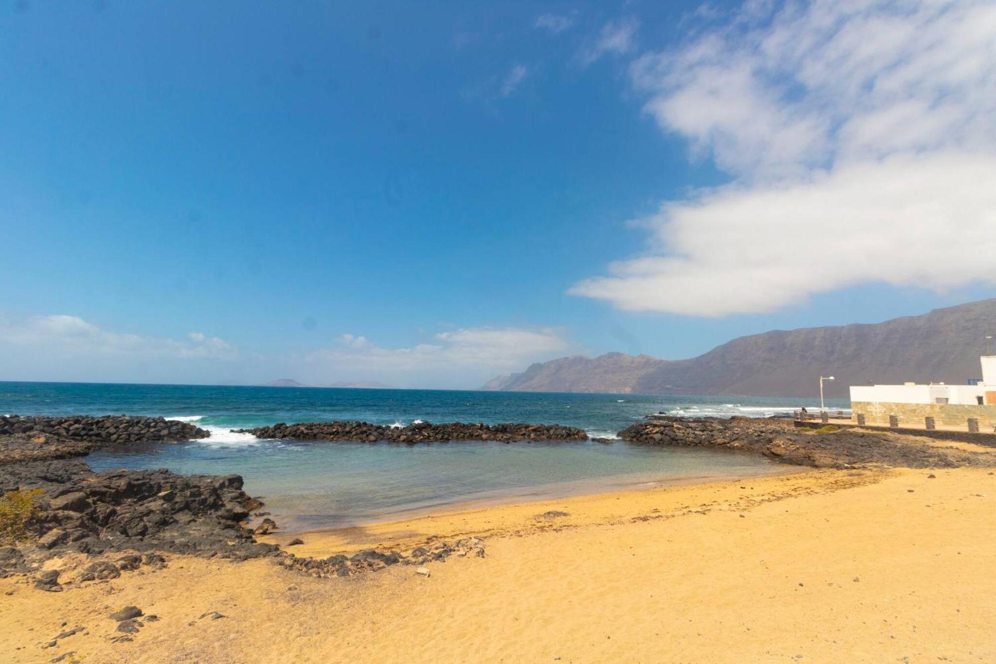 Vila Casa Bianca Caleta De Famara Exteriér fotografie