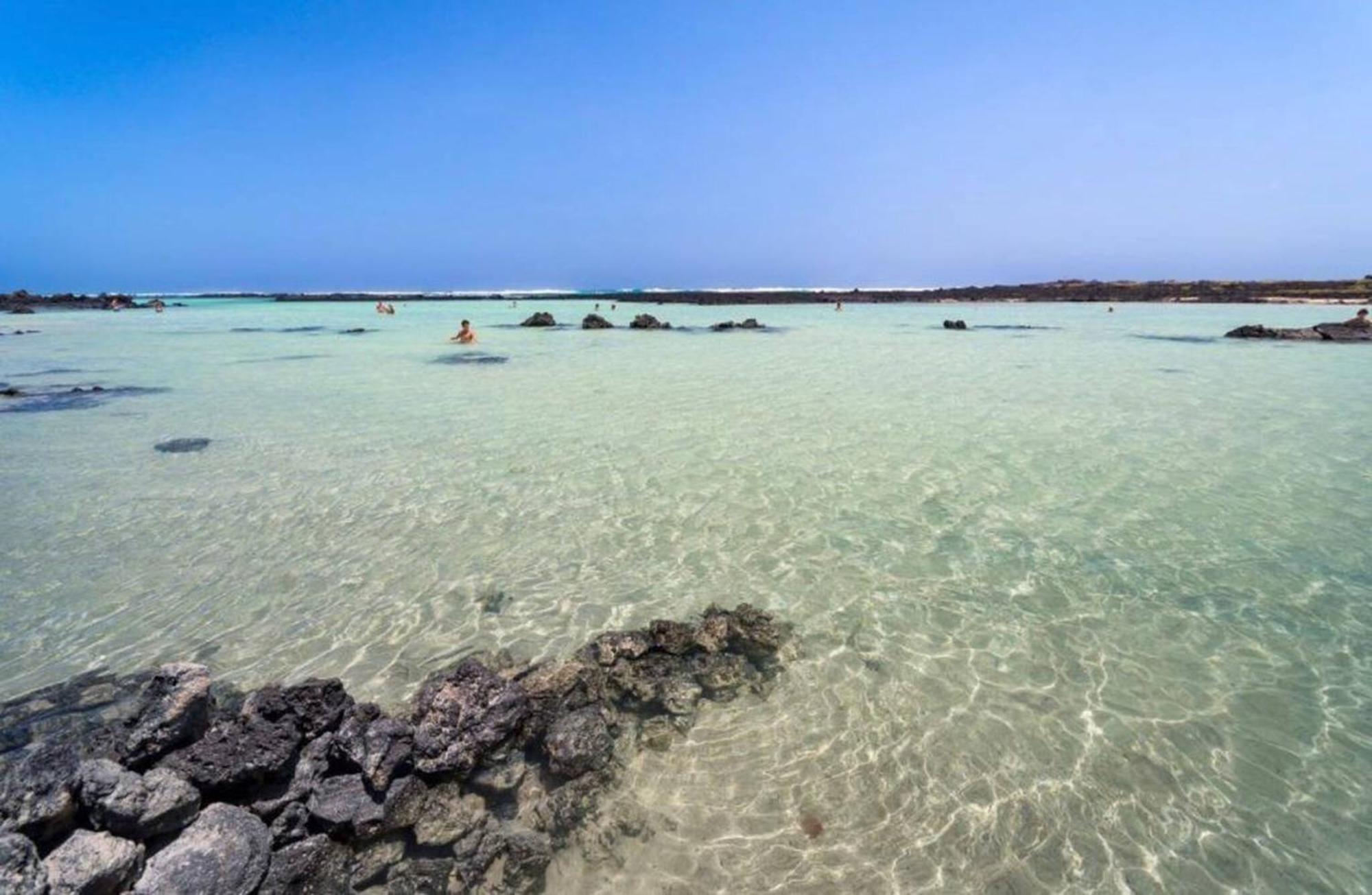 Vila Casa Bianca Caleta De Famara Exteriér fotografie