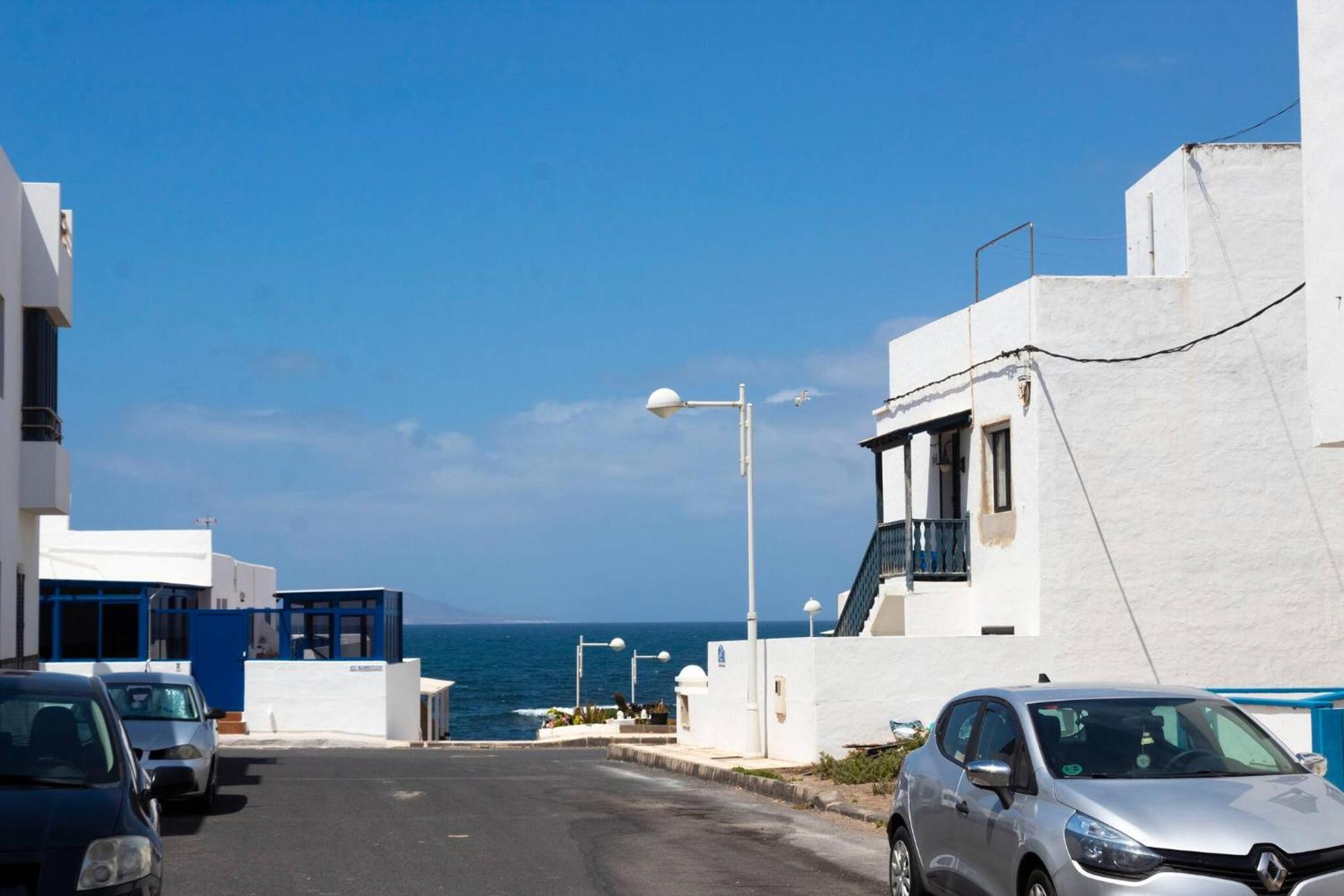 Vila Casa Bianca Caleta De Famara Exteriér fotografie